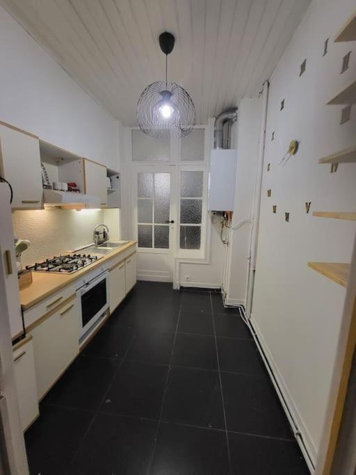 Appartement Style Haussmannien 1 Bedroom Bruksela Zewnętrze zdjęcie